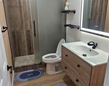 2255 Cahuilla Street - Photo Thumbnail 8