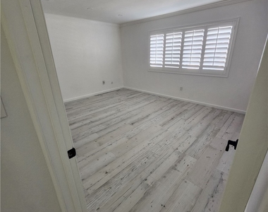 2255 Cahuilla Street - Photo Thumbnail 10