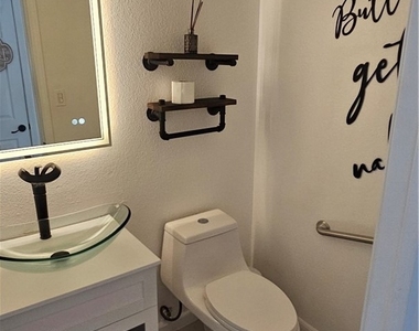 2255 Cahuilla Street - Photo Thumbnail 2