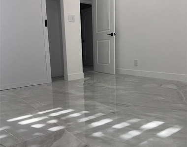 522 Stanford Rd - Photo Thumbnail 10