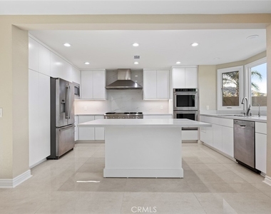 24675 Vista Cerritos - Photo Thumbnail 16