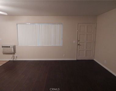 5605 Carlota Blvd - Photo Thumbnail 6