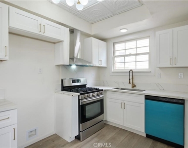 4415 12th - Photo Thumbnail 5
