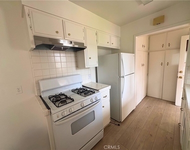216 W D - Photo Thumbnail 7