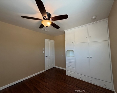 1447 S Valley Center - Photo Thumbnail 28