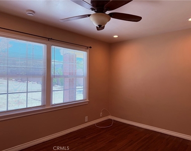 1447 S Valley Center - Photo Thumbnail 15