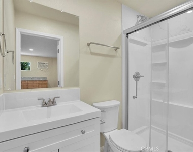 9241 Vicki Drive - Photo Thumbnail 8