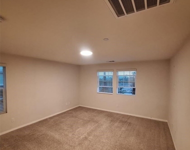 825 Parisa Place - Photo Thumbnail 6