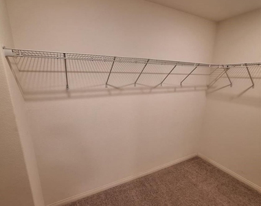 825 Parisa Place - Photo Thumbnail 9