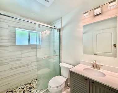 361 Norumbega Drive - Photo Thumbnail 10