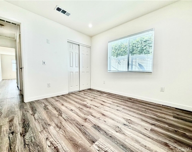 361 Norumbega Drive - Photo Thumbnail 7