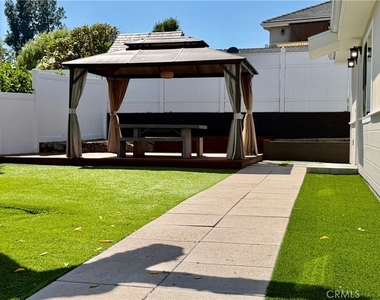 361 Norumbega Drive - Photo Thumbnail 12