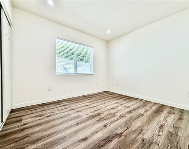 361 Norumbega Drive - Photo Thumbnail 6