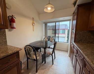 1015 Arcadia Avenue - Photo Thumbnail 5