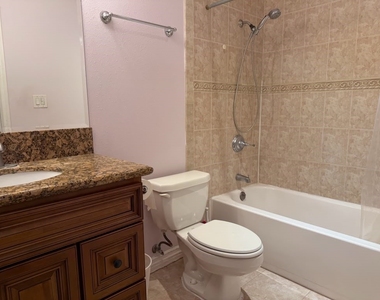1015 Arcadia Avenue - Photo Thumbnail 7