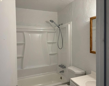 22 South Lake Drive - Photo Thumbnail 5