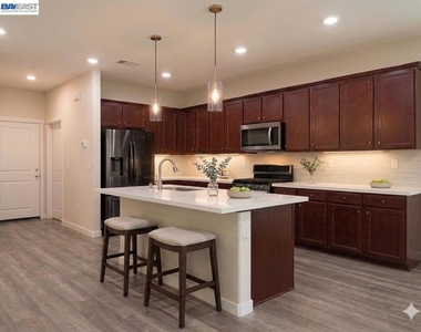 2282 S Podere Dr - Photo Thumbnail 8