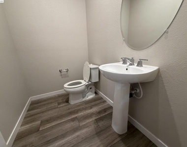 2282 S Podere Dr - Photo Thumbnail 19