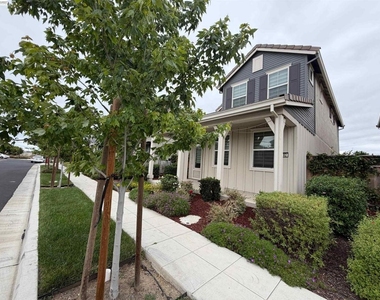 2282 S Podere Dr - Photo Thumbnail 1