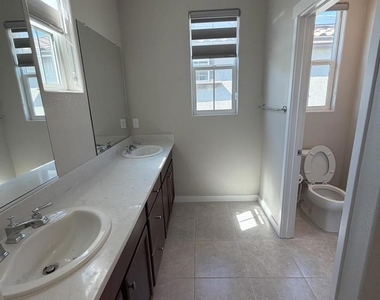 2282 S Podere Dr - Photo Thumbnail 15