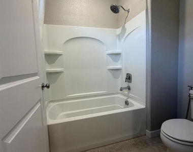 2282 S Podere Dr - Photo Thumbnail 13