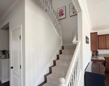 1826 Rosemary Dr - Photo Thumbnail 14