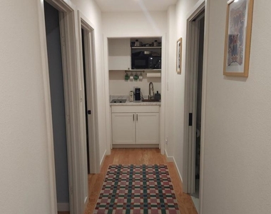 2591 Walnut Blvd - Photo Thumbnail 8