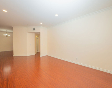 626 E Orange Grove Avenue - Photo Thumbnail 10