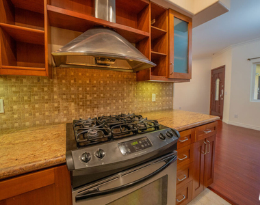 626 E Orange Grove Avenue - Photo Thumbnail 3