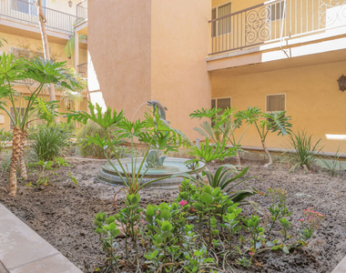 626 E Orange Grove Avenue - Photo Thumbnail 23