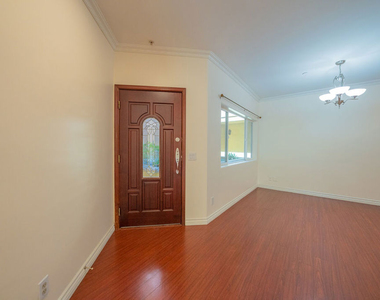 626 E Orange Grove Avenue - Photo Thumbnail 11