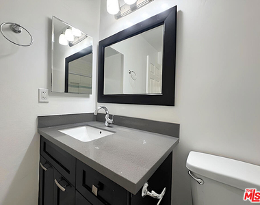 3811 N Figueroa Street - Photo Thumbnail 11