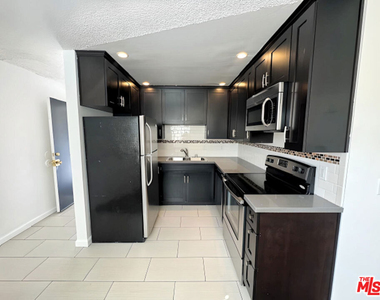3811 N Figueroa Street - Photo Thumbnail 2