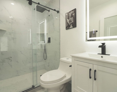 9040 Phyllis Avenue - Photo Thumbnail 9