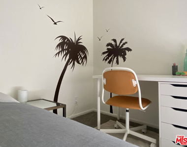 1655 E Palm Canyon Drive - Photo Thumbnail 14