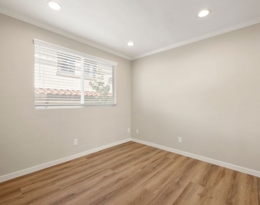 1109 20th Street - Photo Thumbnail 21
