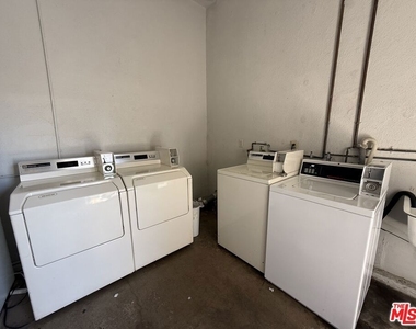 1222 Mcclellan Drive - Photo Thumbnail 12