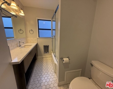 1222 Mcclellan Drive - Photo Thumbnail 9