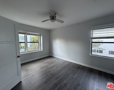 1222 Mcclellan Drive - Photo Thumbnail 8
