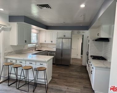 23540 Kivik St - Photo Thumbnail 4