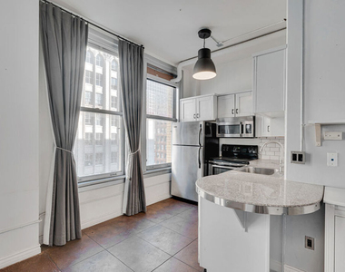 215 W 7th Street - Photo Thumbnail 16
