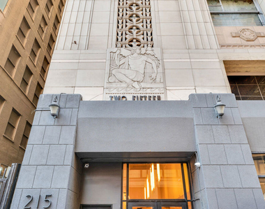 215 W 7th Street - Photo Thumbnail 41