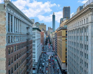 215 W 7th Street - Photo Thumbnail 1