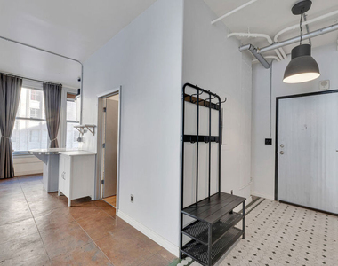 215 W 7th Street - Photo Thumbnail 25