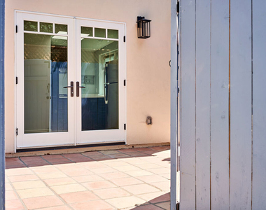10394 Keswick Avenue - Photo Thumbnail 3