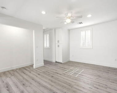 10321 Sala Place - Photo Thumbnail 5