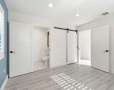 10321 Sala Place - Photo Thumbnail 21