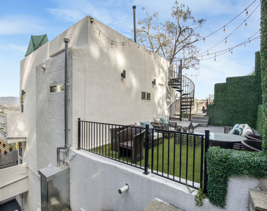 4110 Vanetta Place - Photo Thumbnail 26