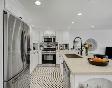 4110 Vanetta Place - Photo Thumbnail 11