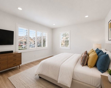 1267 W 85th Street - Photo Thumbnail 5